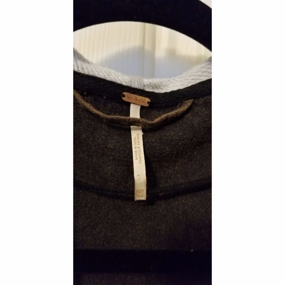 New Free People Hooded Cape Style Jacket Size XS/S - Picture 2 of 5